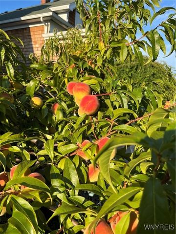 93 North End Avenue, Tonawanda, NY 14217