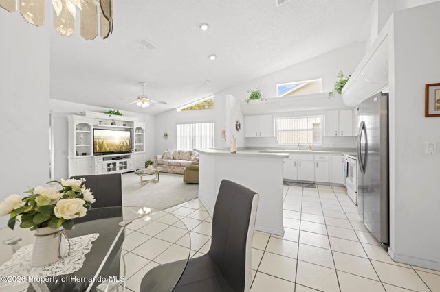 432 Mistwood Court, Spring Hill, FL 34609