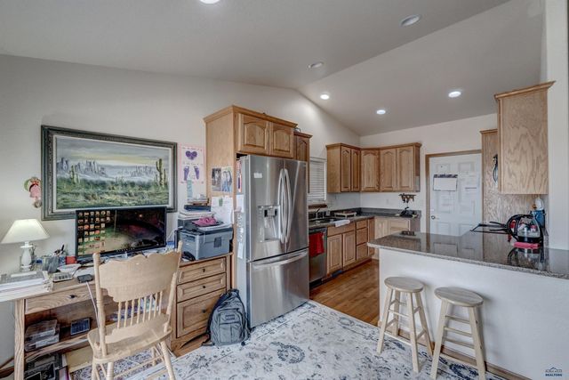 222 E BENGAL DR, Rapid City, SD 57701