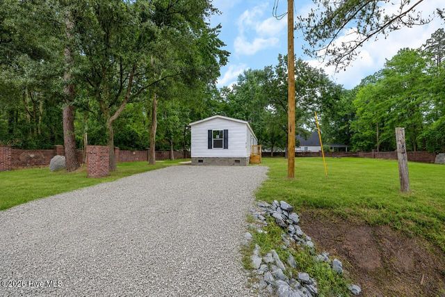 9180 Central Boulevard SE, Winnabow, NC 28479