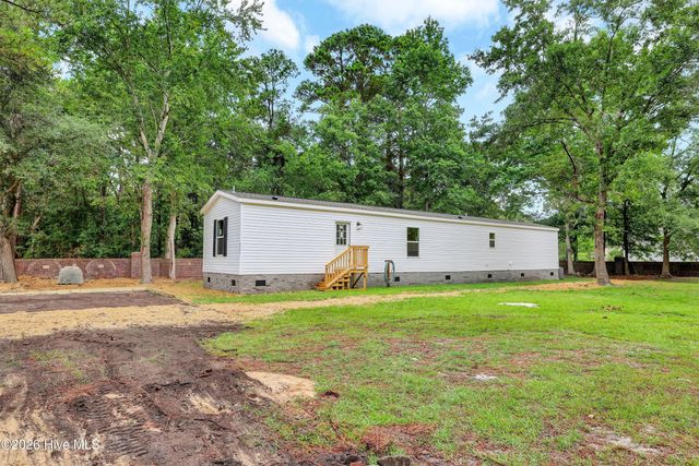 9180 Central Boulevard SE, Winnabow, NC 28479