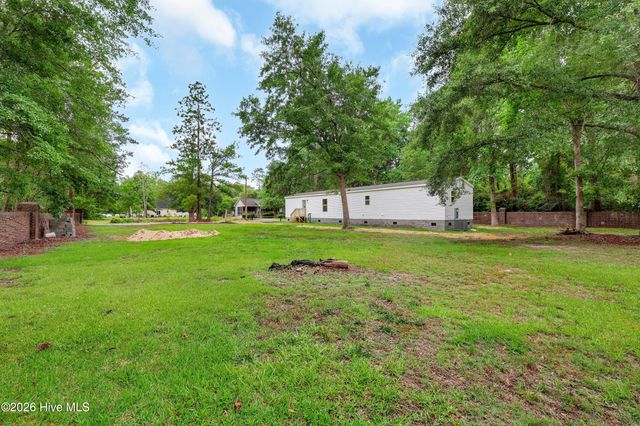 9180 Central Boulevard SE, Winnabow, NC 28479