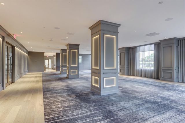 5110 San Felipe Street 64W, Houston, TX 77056