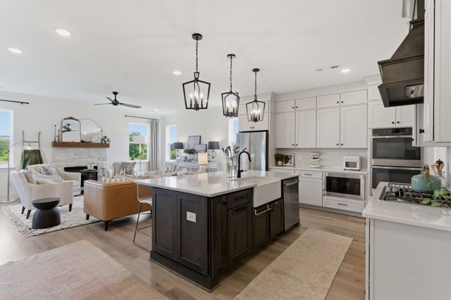 3472 Burgate Trl, Thompsons Station, TN 37179