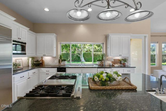 2625 Marvella Court, Camarillo, CA 93012