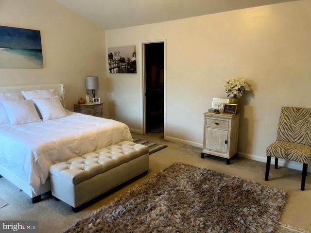 14263 LEGEND GLEN CT, Gainesville, VA 20155