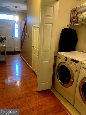 14263 LEGEND GLEN CT, Gainesville, VA 20155