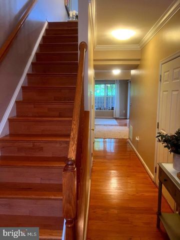 14263 LEGEND GLEN CT, Gainesville, VA 20155