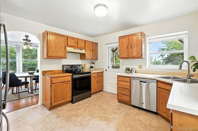 2854 Eliot Street, Denver, CO 80211