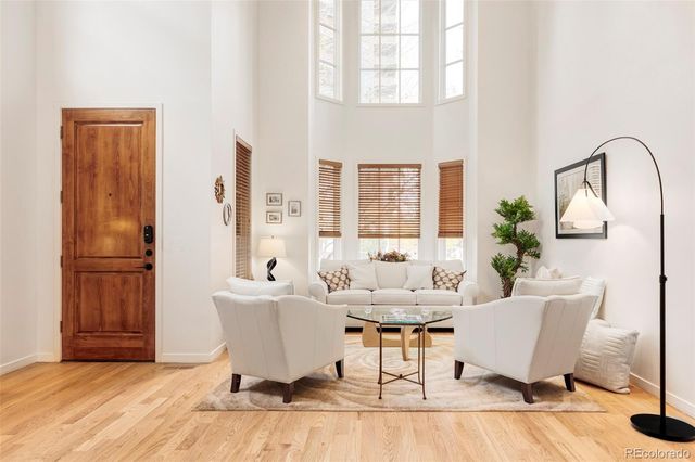 6 S Madison Street, Denver, CO 80209