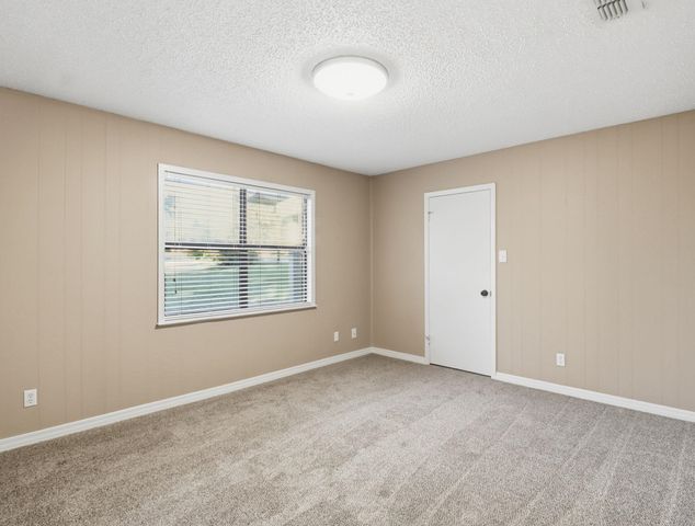 680 Wiley Page Rd, Longview, TX 75605