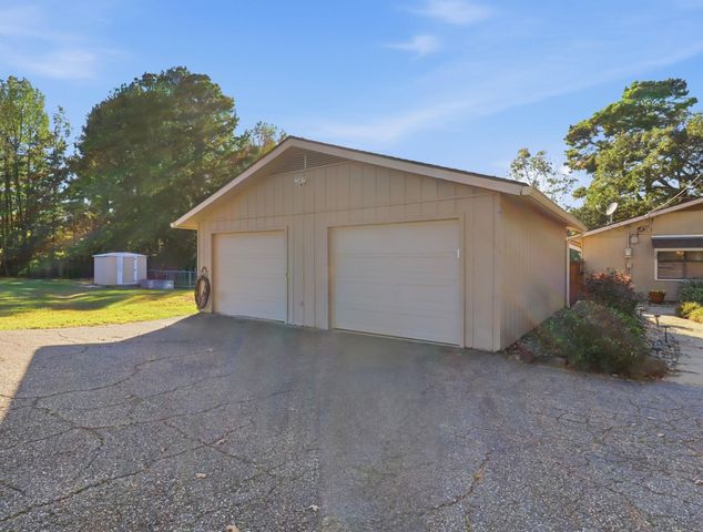 680 Wiley Page Rd, Longview, TX 75605