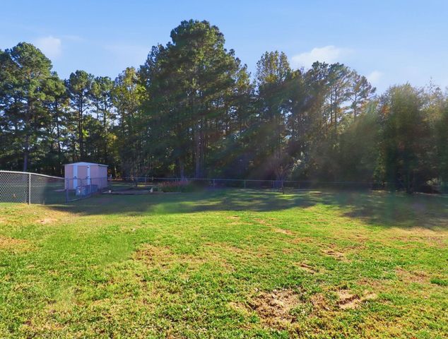 680 Wiley Page Rd, Longview, TX 75605