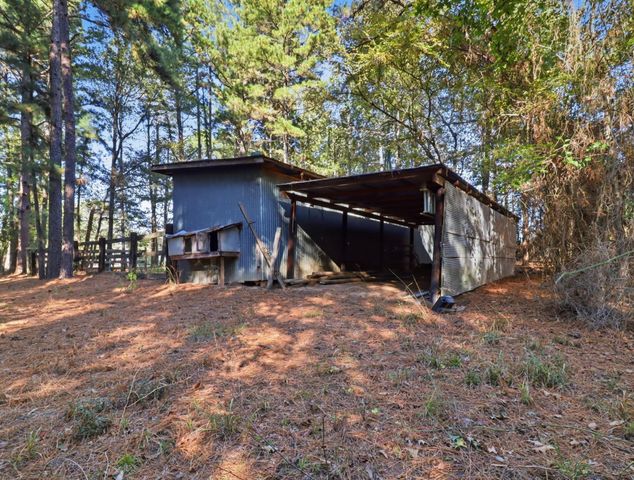 680 Wiley Page Rd, Longview, TX 75605