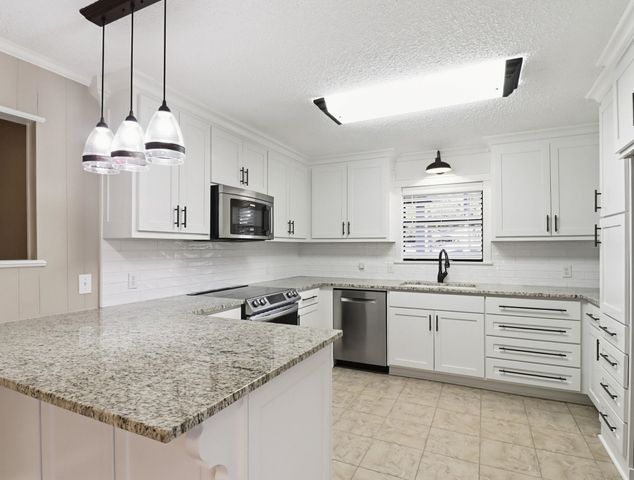 680 Wiley Page Rd, Longview, TX 75605