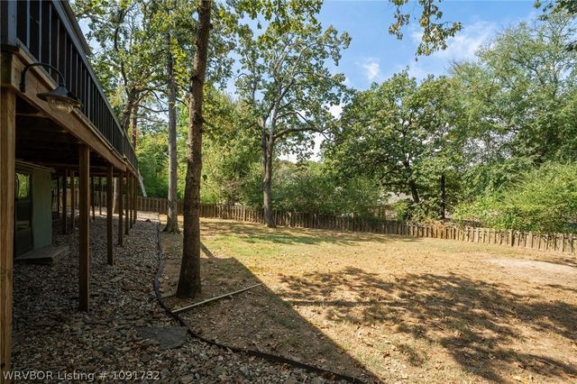 9708 Bramble Brae Street, Fort Smith, AR 72908