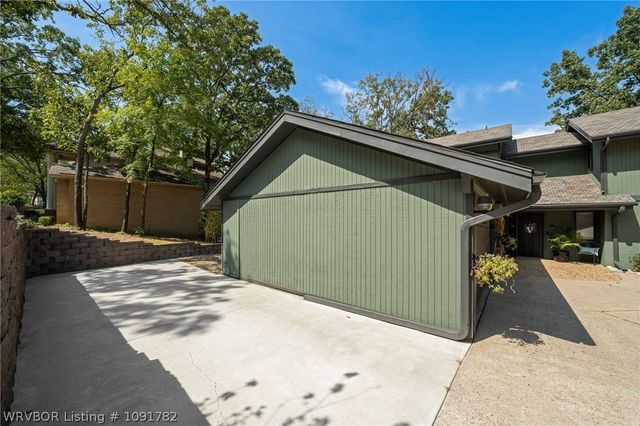 9708 Bramble Brae Street, Fort Smith, AR 72908