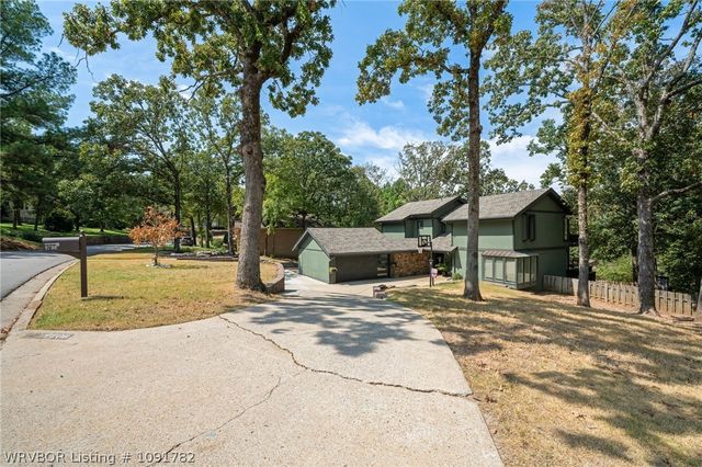 9708 Bramble Brae Street, Fort Smith, AR 72908