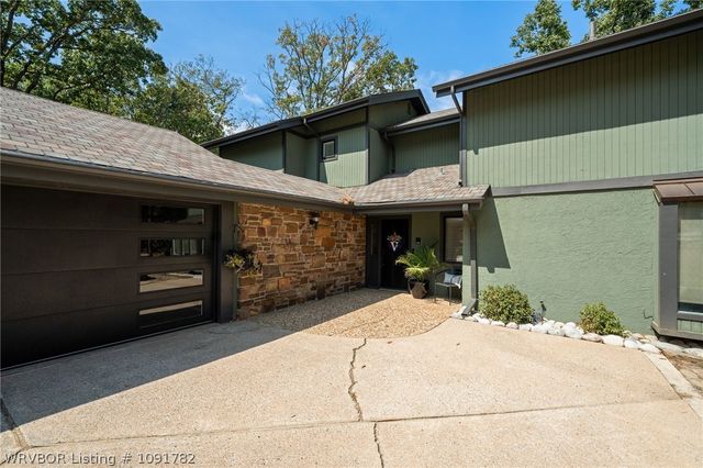 9708 Bramble Brae Street, Fort Smith, AR 72908