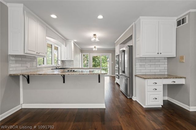 9708 Bramble Brae Street, Fort Smith, AR 72908