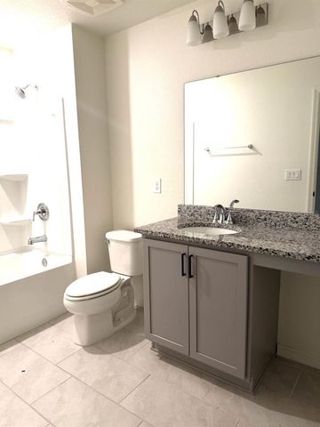 925 OVERPOOL AVENUE, Davenport, FL 33896