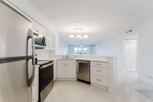 2217 Cypress Island Drive 508, Pompano Beach, FL 33069