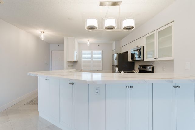 2217 Cypress Island Drive 508, Pompano Beach, FL 33069