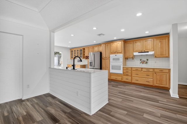 1012 W Camino Real, Boca Raton, FL 33486