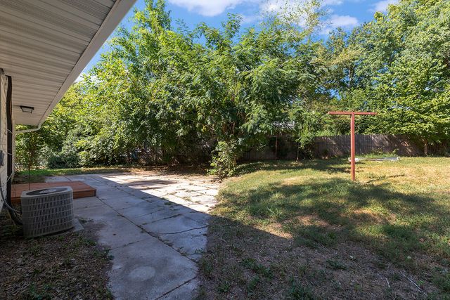 203 E Georgia Street, Ozark, MO 65721