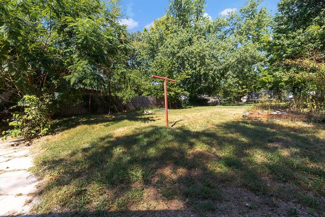 203 E Georgia Street, Ozark, MO 65721