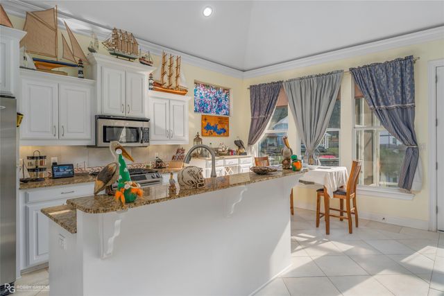 5860 S Lakeshore Drive 12, Shreveport, LA 71119