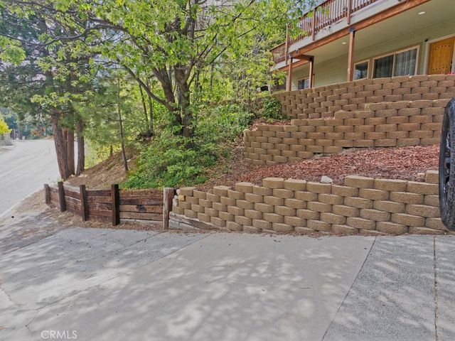 756 Brentwood, Lake Arrowhead, CA 92352