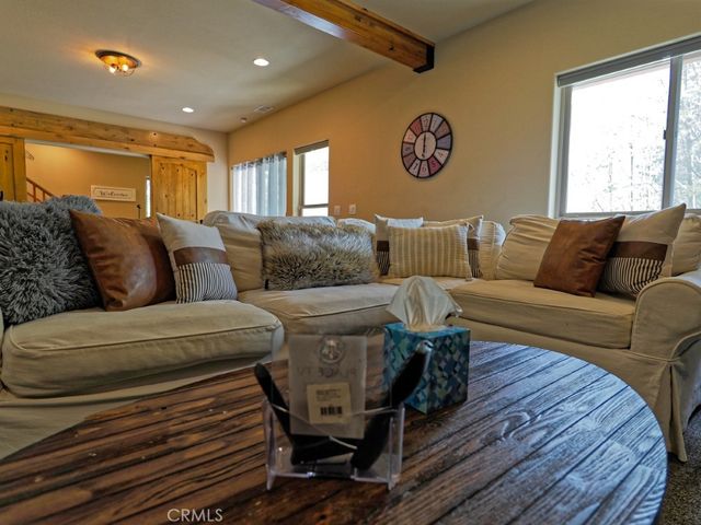 756 Brentwood, Lake Arrowhead, CA 92352