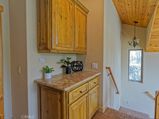 756 Brentwood, Lake Arrowhead, CA 92352