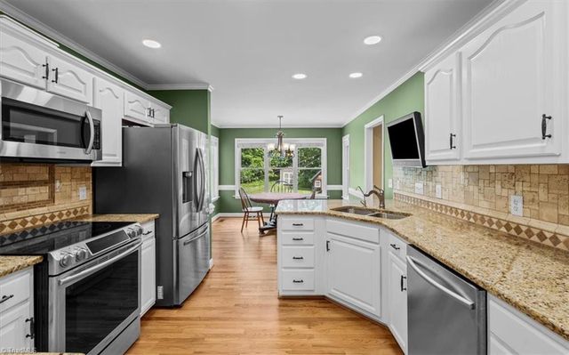 592 Carson Ridge Drive, Oak Ridge, NC 27310
