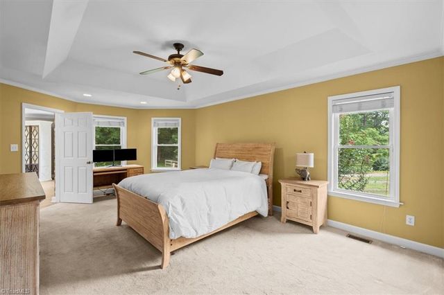 592 Carson Ridge Drive, Oak Ridge, NC 27310