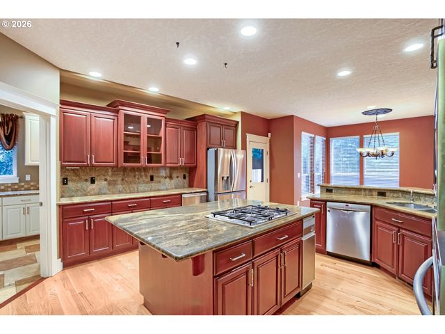 7015 Se 127TH Ave, Portland, OR 97236