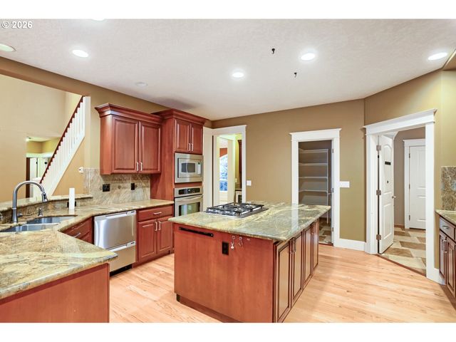 7015 Se 127TH Ave, Portland, OR 97236