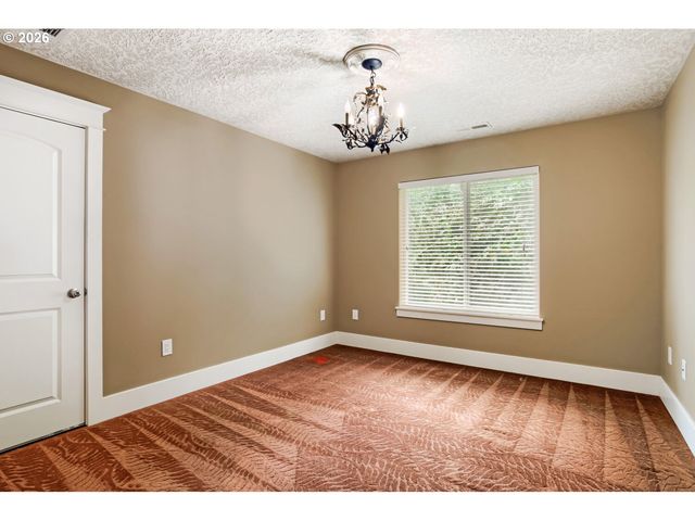 7015 Se 127TH Ave, Portland, OR 97236