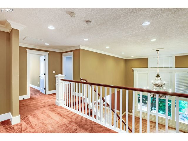 7015 Se 127TH Ave, Portland, OR 97236