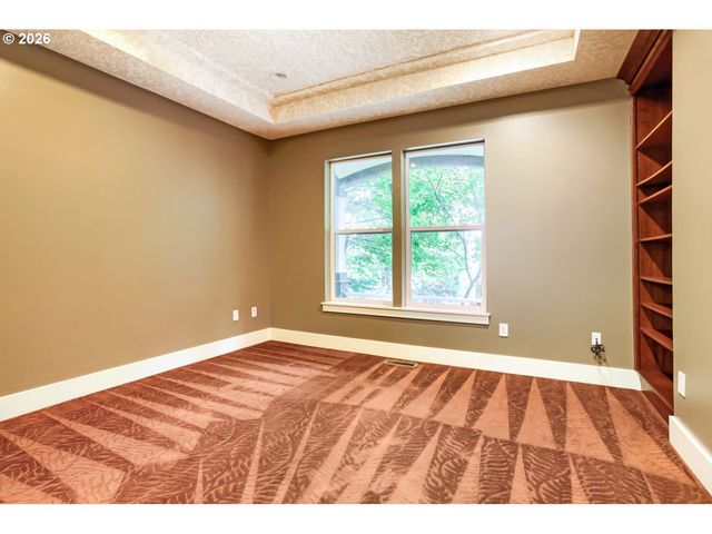 7015 Se 127TH Ave, Portland, OR 97236
