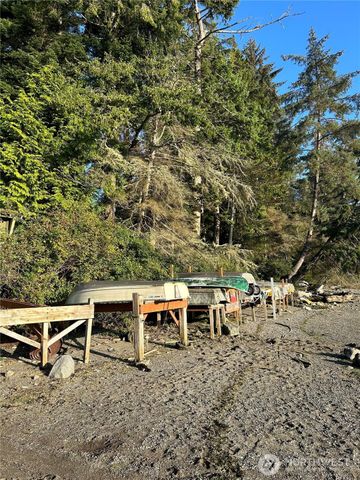 111 Seven Sisters Beach, Port Ludlow, WA 98358