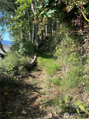 111 Seven Sisters Beach, Port Ludlow, WA 98358