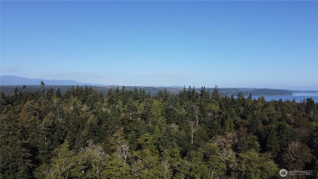 111 Seven Sisters Beach, Port Ludlow, WA 98358