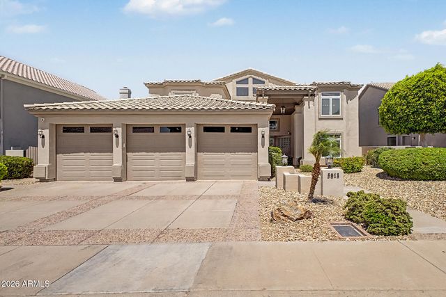 5812 W DEL LAGO Circle, Glendale, AZ 85308