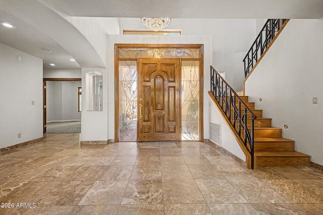 5812 W DEL LAGO Circle, Glendale, AZ 85308