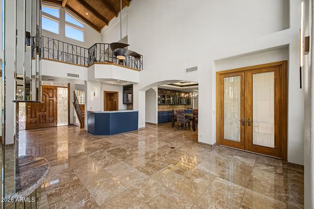 5812 W DEL LAGO Circle, Glendale, AZ 85308