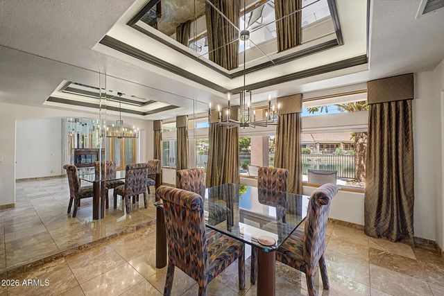 5812 W DEL LAGO Circle, Glendale, AZ 85308