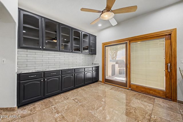 5812 W DEL LAGO Circle, Glendale, AZ 85308