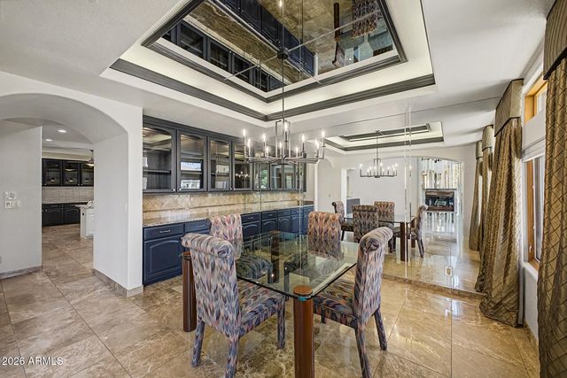 5812 W DEL LAGO Circle, Glendale, AZ 85308